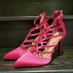2/$20Vintage Revamped hot pink high heels shoes